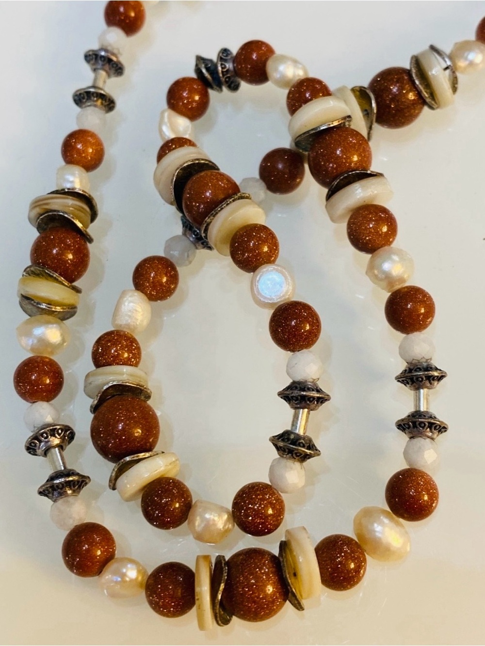 Sandstone & cultured pearl necklace
